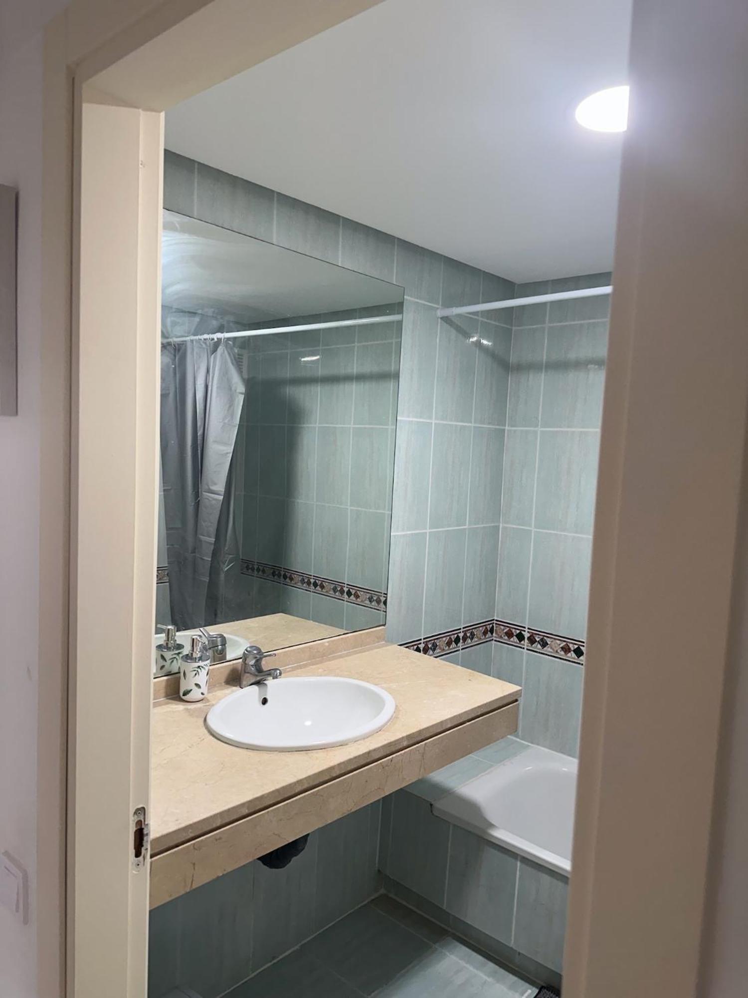 Torremolinos Habitaciones Privada En Apartamentos Compartidos Eksteriør billede